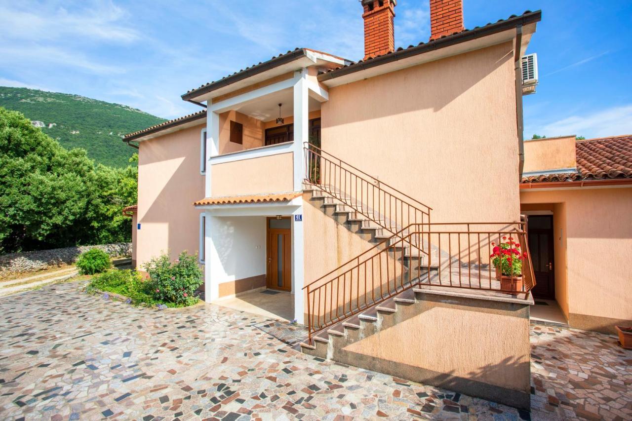 Apartmani Marica Plomin Exterior photo